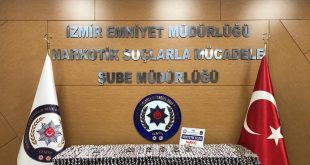 İzmir Karşıyaka ve Buca'da 74 bin 564 sentetik hap ele geçirildi