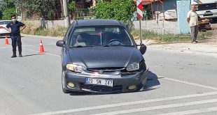 İzmir Ödemiş'te iki otomobil çarpıştı: 1 yaralı