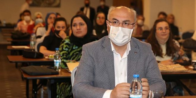 İzmir Valisi Köşger, gençlerle bürokrasi tecrübelerini paylaştı