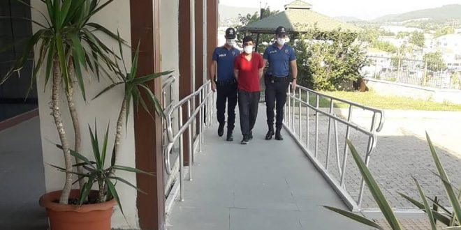 İzmir'de uyuşturucu operasyonunda gözaltına alınan şüpheli tutuklandı
