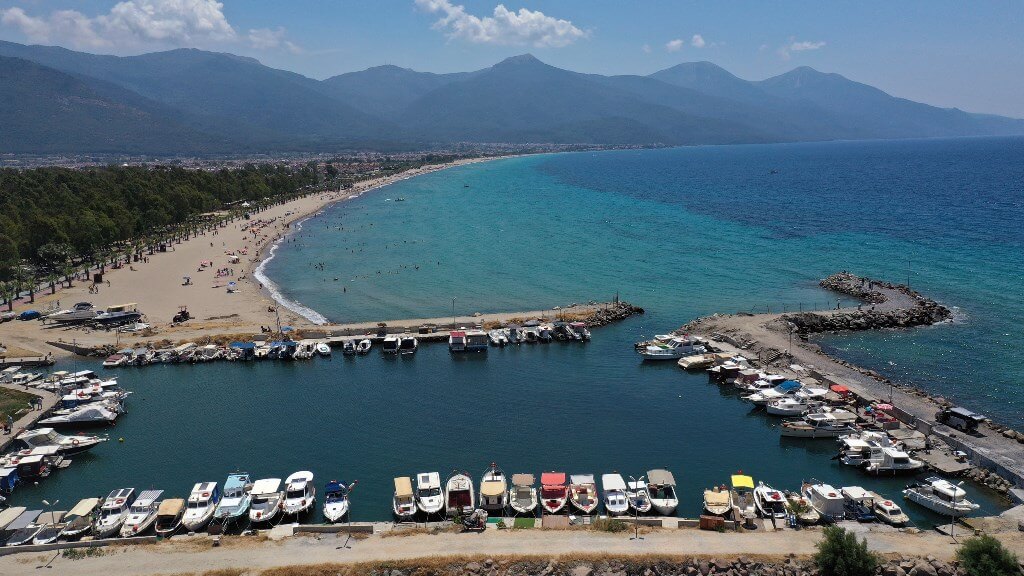 Kuşadası ve Didim sahillerinde, yoğunluk yaşanıyor