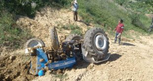 Kütahya'da devrilen traktörün altında kalan sürücü öldü