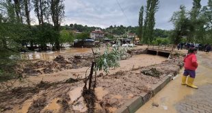 Kütahya'da sağanak nedeniyle 2 köyde sel meydana geldi, tarım arazileri zarar gördü