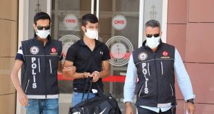 Manisa'da yolcu otobüsünde 10 kilogram uyuşturucuyla yakalanan 2 şüpheli tutuklandı