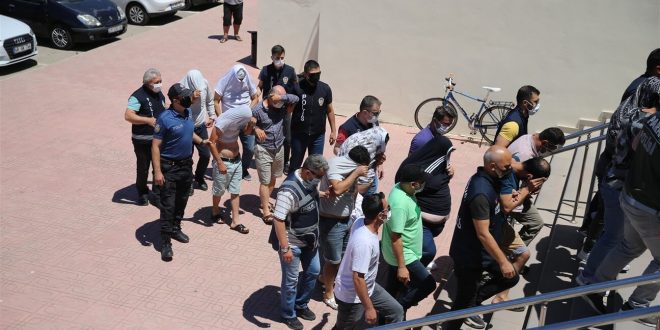 Muğla merkezli fuhuş operasyonunda gözaltına alınan 18 şüpheli adliyeye sevk edildi