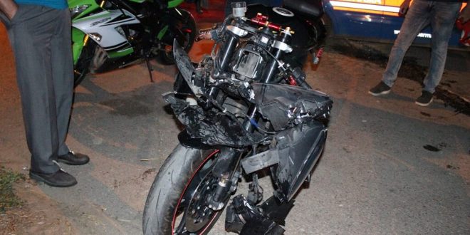 Ödemiş'te seyir halindeyken devrilen motosikletin sürücüsü yaralandı
