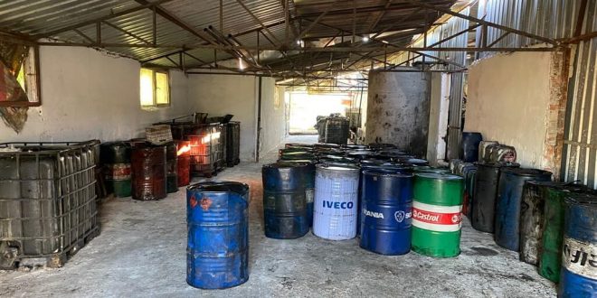 Torbalı'da Operasyonda 16 bin 600 litre kaçak akaryakıt ele geçirildi