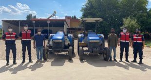 Turgutlu'da çalıntı traktörler bulunarak sahiplerine teslim edildi