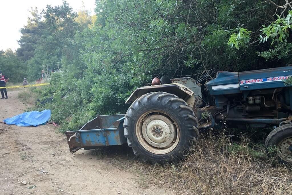 Turgutlu'da traktörün devrilmesi sonucu 1 kişi öldü