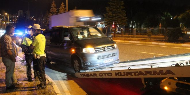 Uşak'ta trafik kavgası 3 kişi tabancayla yaralanmasıyla bitti