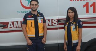 Afyonkarahisar'da 112 ekibi, hamile kadınının doğumunu ambulansta yaptırdı