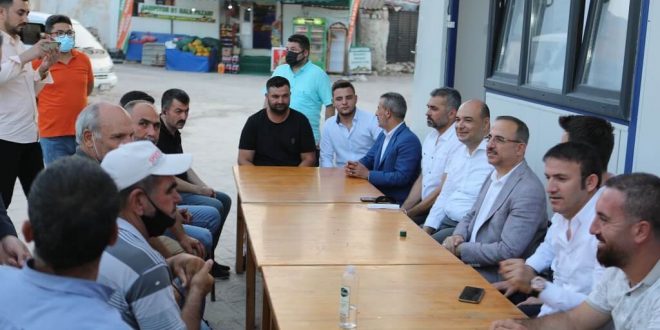 AK Parti İzmir İl Başkanı Kerem Ali Sürekli: "Astarı yüzünden pahalı işlerle İzmir'i geriletiyorlar"