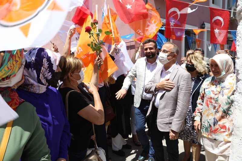 AK Partili Sürekli: "İzmir'in temel sorunları kırmızı alarm veriyor"