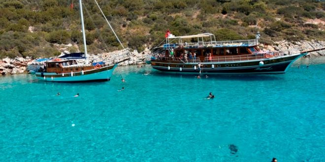 Bodrum'da günlük tekne turlarına talep arttı