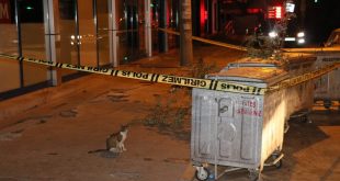 İzmir Bornova'da bıçaklı kavgada bir kişi yaralandı