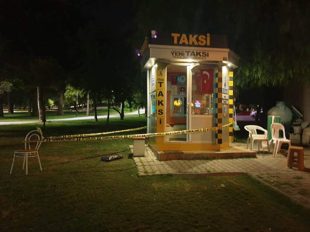 İzmir Bornova'da pala ile yaralanan kişi tedavi altına alındı