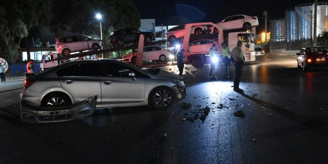İzmir Kemalpaşa'da meydana gelen trafik kazasında 2 kişi yaralandı