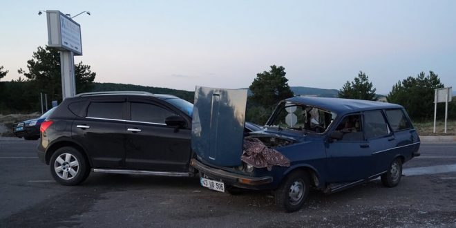 Kütahya'da hafif ticari aracın çarptığı trafik polisi şehit oldu