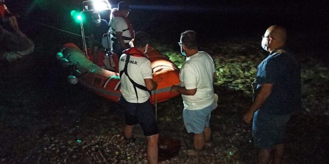 Muğla'da mahsur kalan 16 düzensiz göçmen kurtarıldı