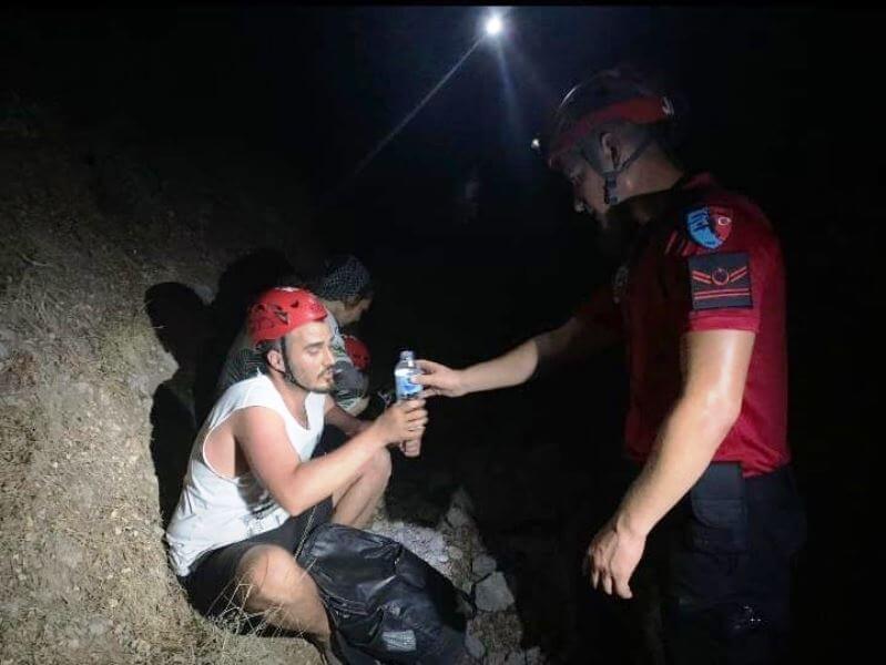 Muğla'nın Fethiye İlçesinde yürüyüş yaparken kaybolan 2 kişi bulundu