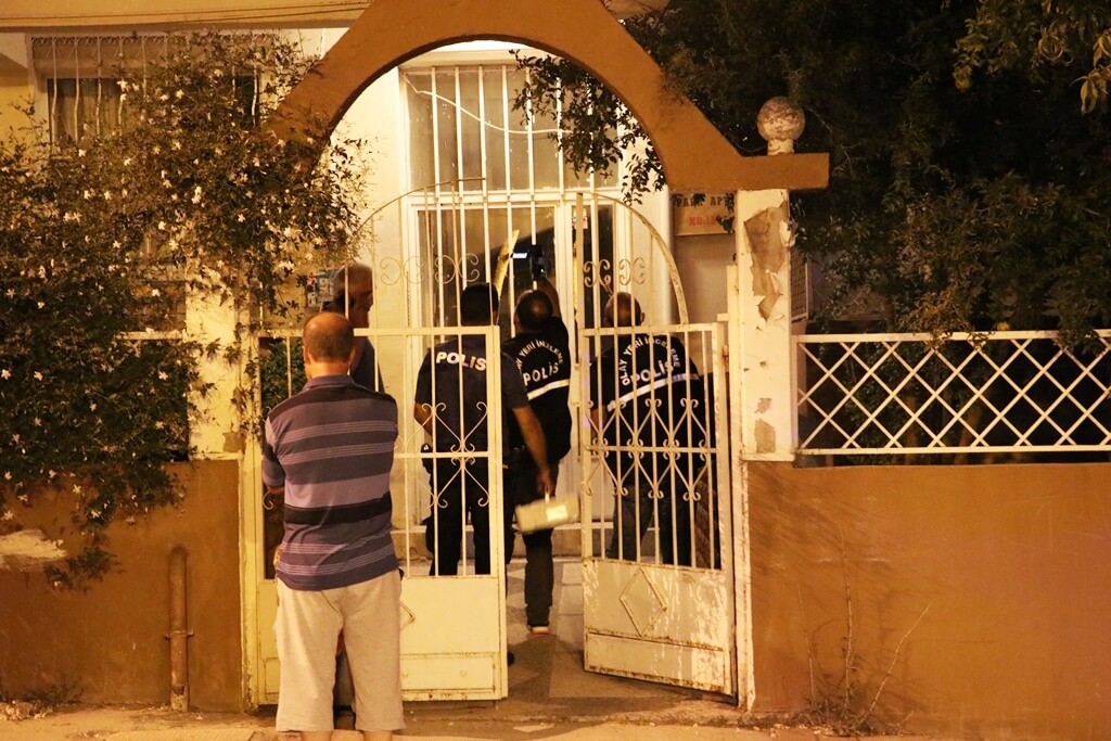 İzmir'de oğlu ile tartıştıktan sonra fenalaştığı iddia edilen kadın öldü