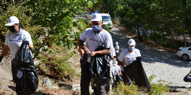 Zorlu Enerji Gönüllüleri “Kıvılcımlar” orman alanlarını temizliyor