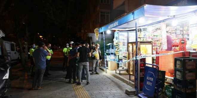 İzmir Karabağlar'da polise bıçak çeken şüpheli bacağından vurularak etkisiz hale getirildi