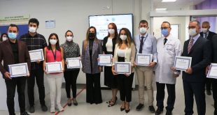 Dokuz Eylül Üniversitesi Hastanesi'nde doktorlara ozon tedavisi eğitimi verildi
