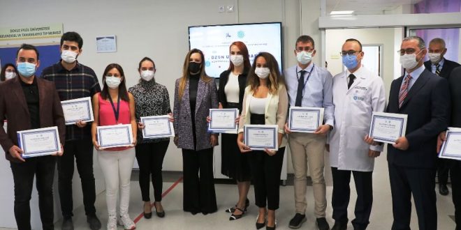 Dokuz Eylül Üniversitesi Hastanesi'nde doktorlara ozon tedavisi eğitimi verildi