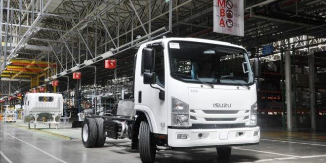 Isuzu, ticari araçlara özel indirimli akü ve silecek kampanyası başlattı