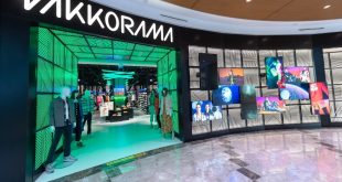 Vakko, yeni mağazalarıyla İzmir İstinyepark'ta