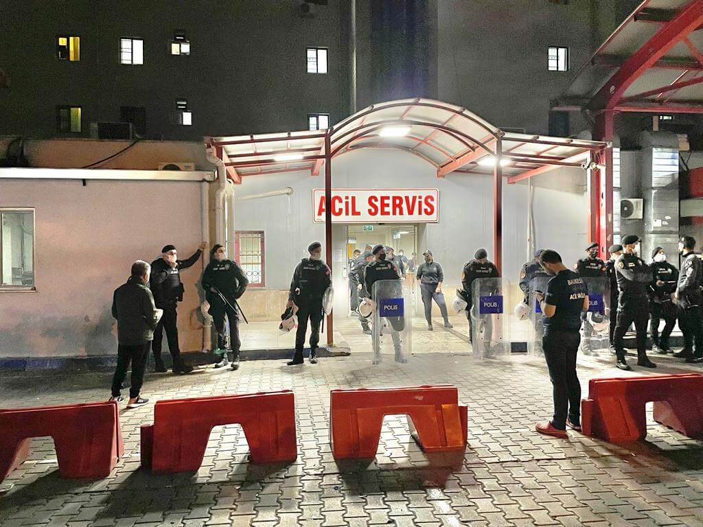 İzmir Buca'da çıkan silahlı kavgada 1 kişi öldü, 4 kişi yaralandı