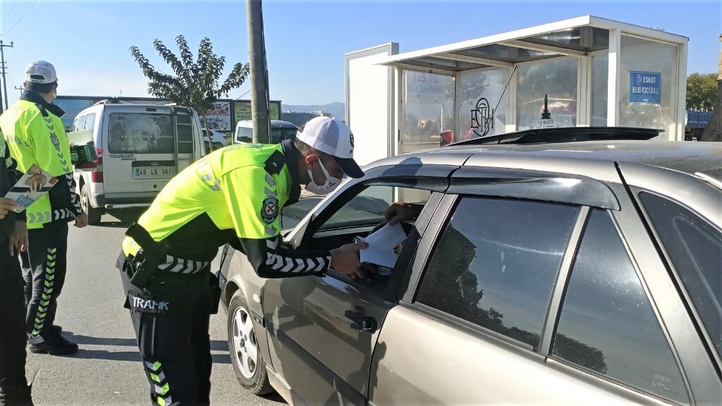 İzmir'de "Bi Hareketine Bakar Hayat" uygulaması yapıldı