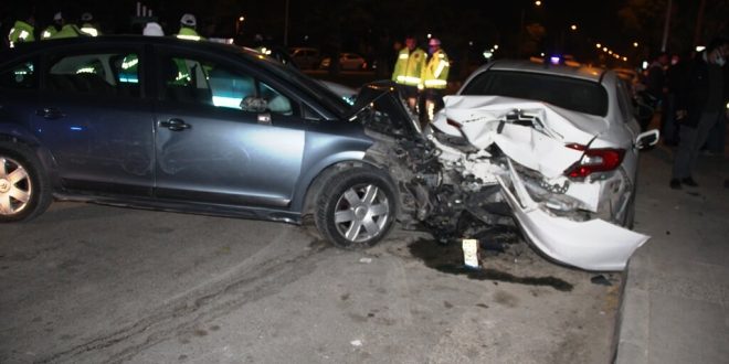 İzmir’den uygulama noktasından kaçan alkollü sürücü, Manisa'da kaza yapınca yakalandı