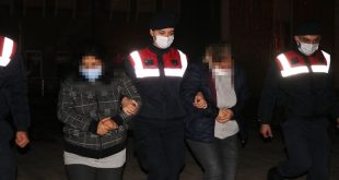 Manisa'da içeceğine uyku ilacı attıkları kişinin parasını çalan 3 şüpheli tutuklandı