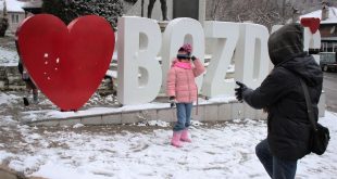 İzmir'in Bozdağ ilçesinde zirvesinde kar kalındığı 25 santimetreye ulaştı