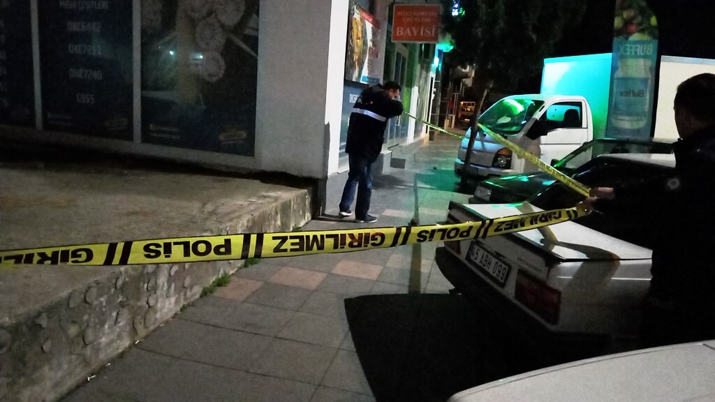 Manisa Şehzadeler ilçesinde silahlı saldırıda 1 kişi yaralandı