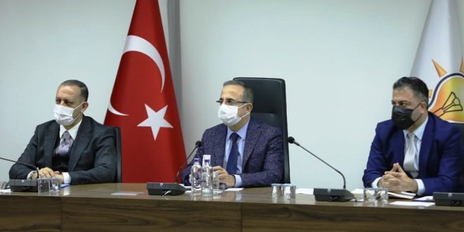 AK Parti İl Başkanı Kerem Ali Sürekli, İzmir Büyükşehir Belediyesini eleştirdi: