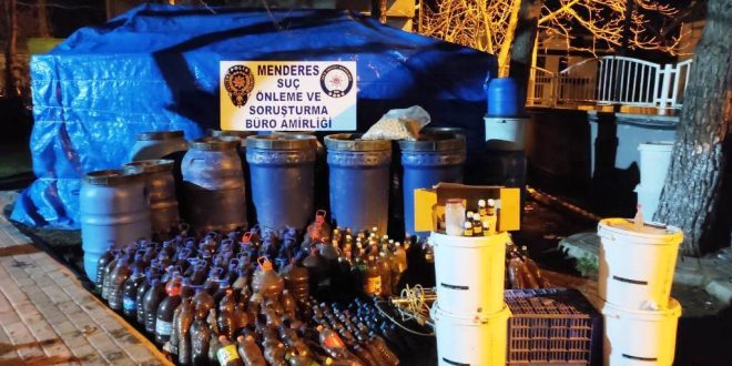 İzmir Menderes İleçsinde 2 bin 250 litre kaçak şarap ele geçirildi